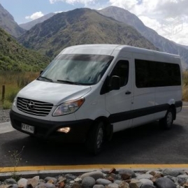 Viajes Especiales, dentro y fuera de Santiago.